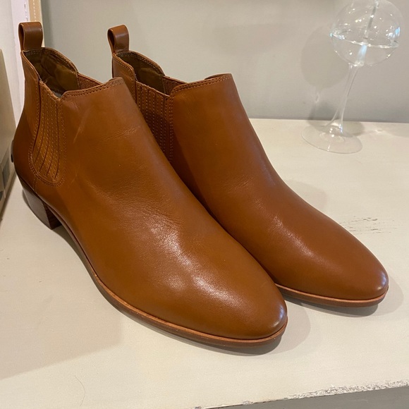 Michael Kors Leather Booties - Picture 2 of 4